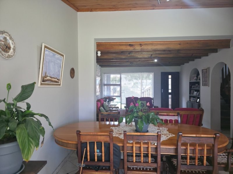 3 Bedroom Property for Sale in Wavecrest Eastern Cape